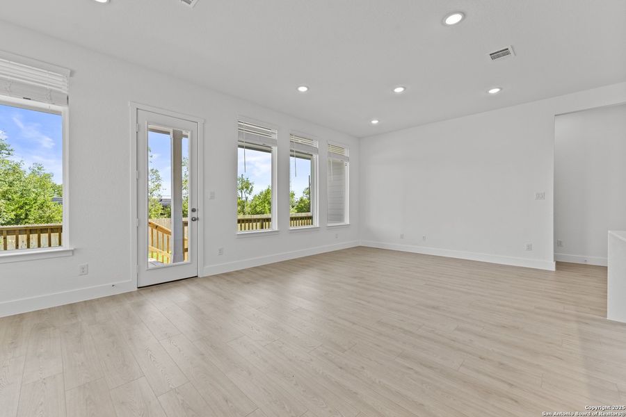 Spacious, unfurnished interior of a new home in , New Braunfels (Image 12). Spacious, unfurnished interior of a new home in , New Braunfels (Image 12).