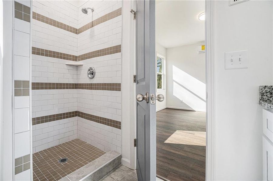 Furnished interior view inside a new home in , Atlanta (Image 6).