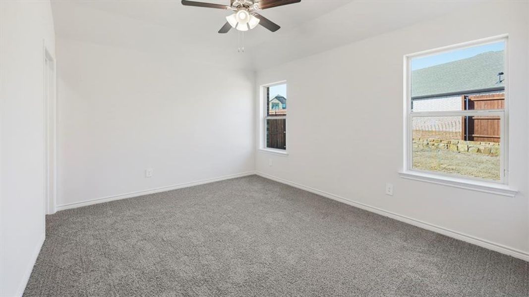 Spacious, unfurnished interior of a new home in The Woods at Lindsey Place, Anna (Image 13).
