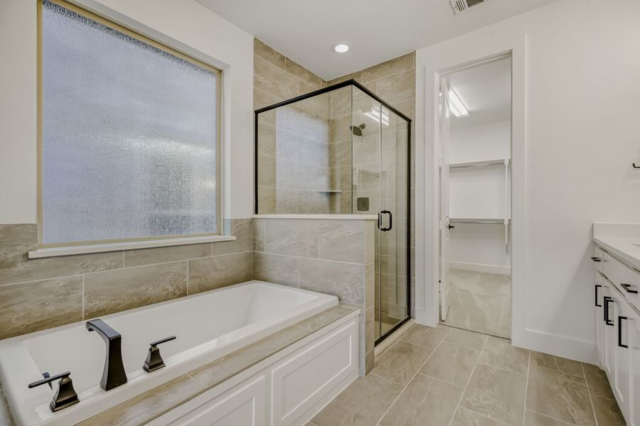 169 Enclave - Primary Bathroom 169 Enclave - Primary Bathroom