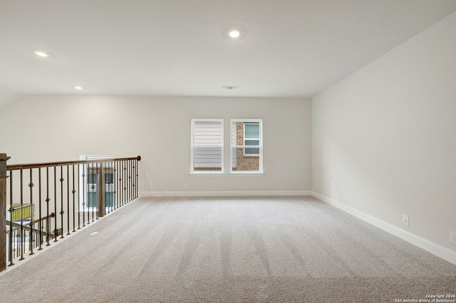 Spacious, unfurnished interior of a new home in Windsong - Reserve Series, Boerne (Image 46).