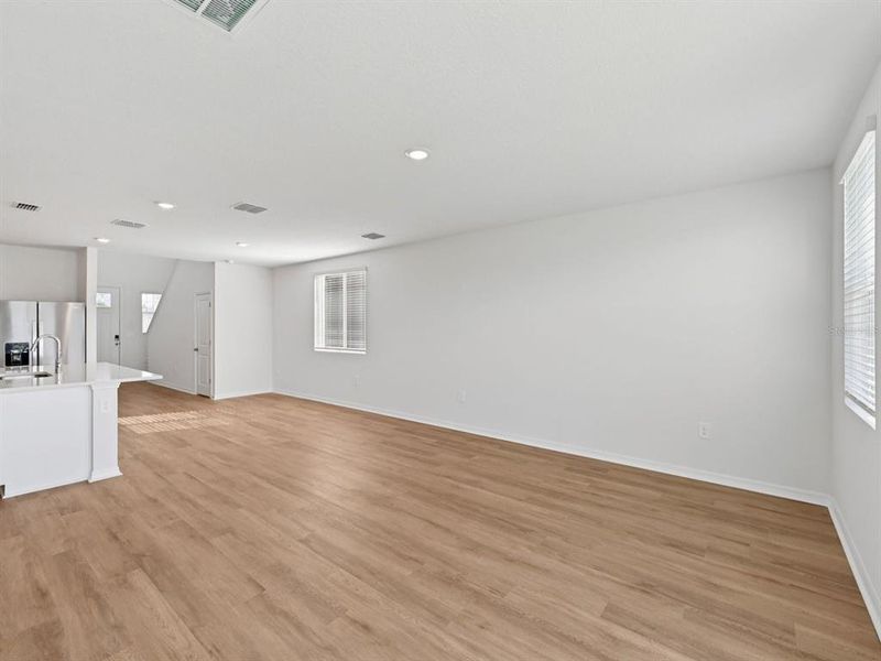 Spacious, unfurnished interior of a new home in Oakfield Trails - Premier Series, Parrish (Image 16).