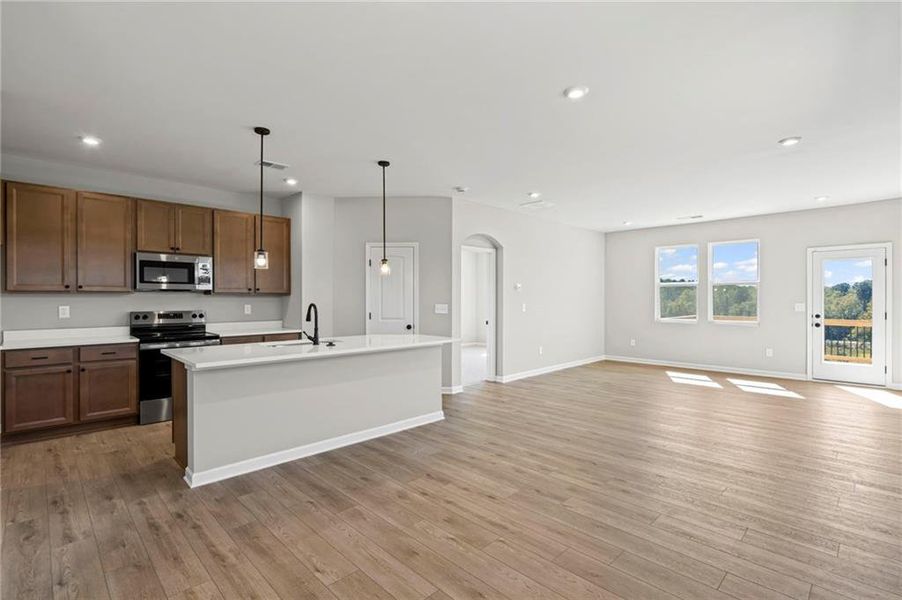 Spacious, unfurnished interior of a new home in Villas at Gold Creek, Dawsonville (Image 18).