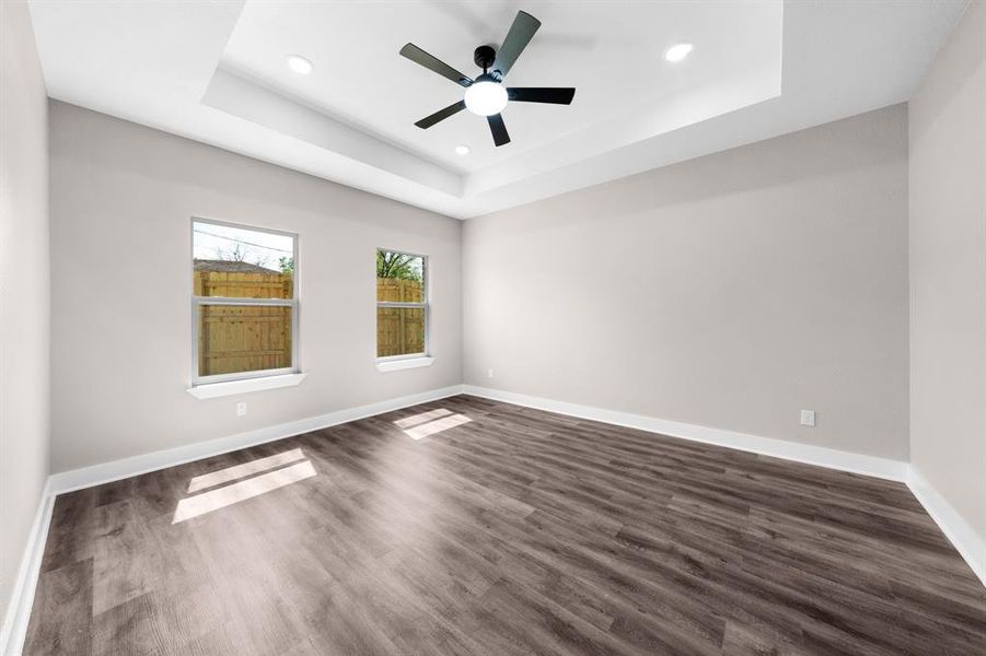 Spacious, unfurnished interior of a new home in , Sulphur Springs (Image 17).