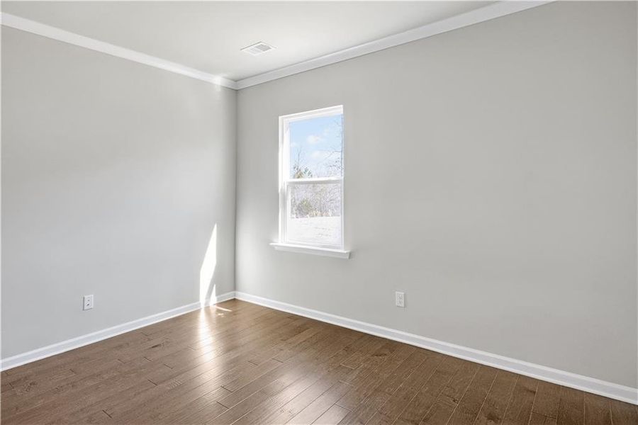 Spacious, unfurnished interior of a new home in Enclave at Parkway Village, Fairburn (Image 14).