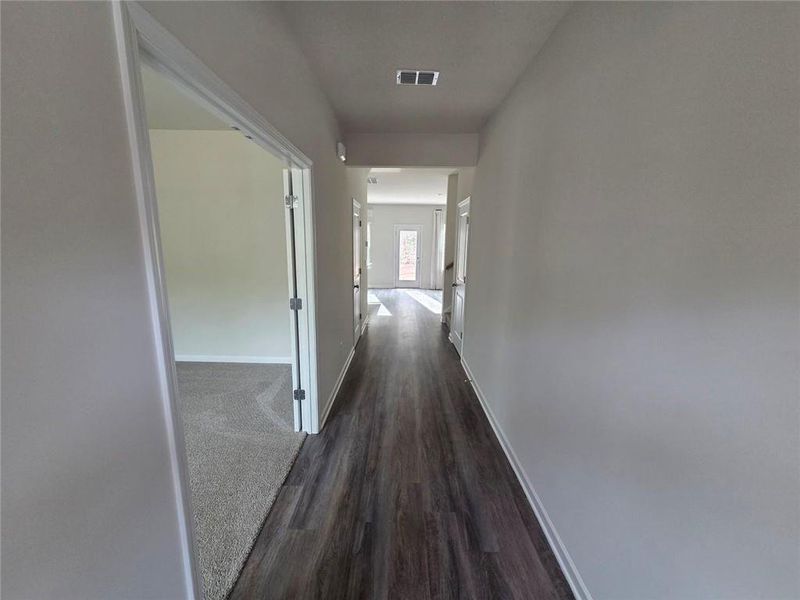 Spacious, unfurnished interior of a new home in , Dawsonville (Image 10).