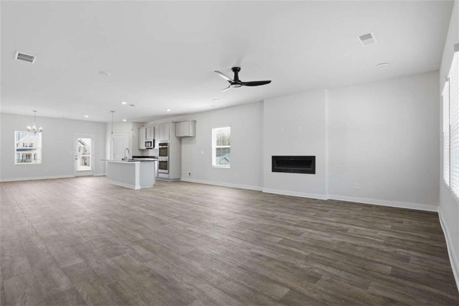 Spacious, unfurnished interior of a new home in Millstone Manor, Conyers (Image 14).