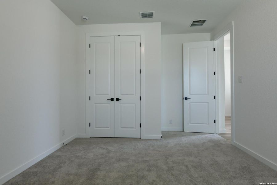 Spacious, unfurnished interior of a new home in Saddlebrook Ranch, Schertz (Image 17).
