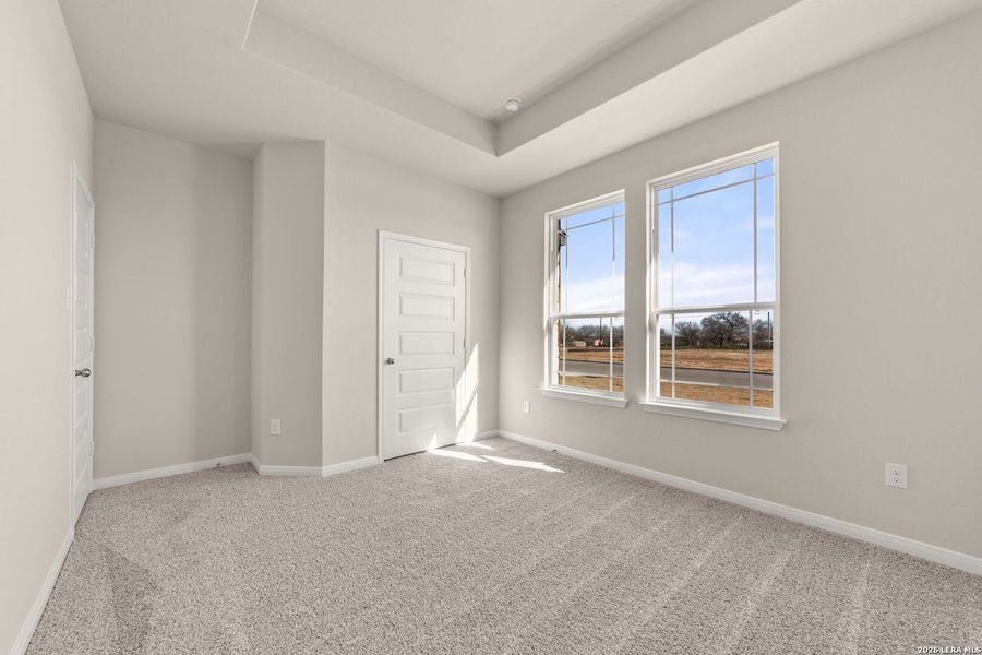 Spacious, unfurnished interior of a new home in Bonita Vista, Pleasanton (Image 20).