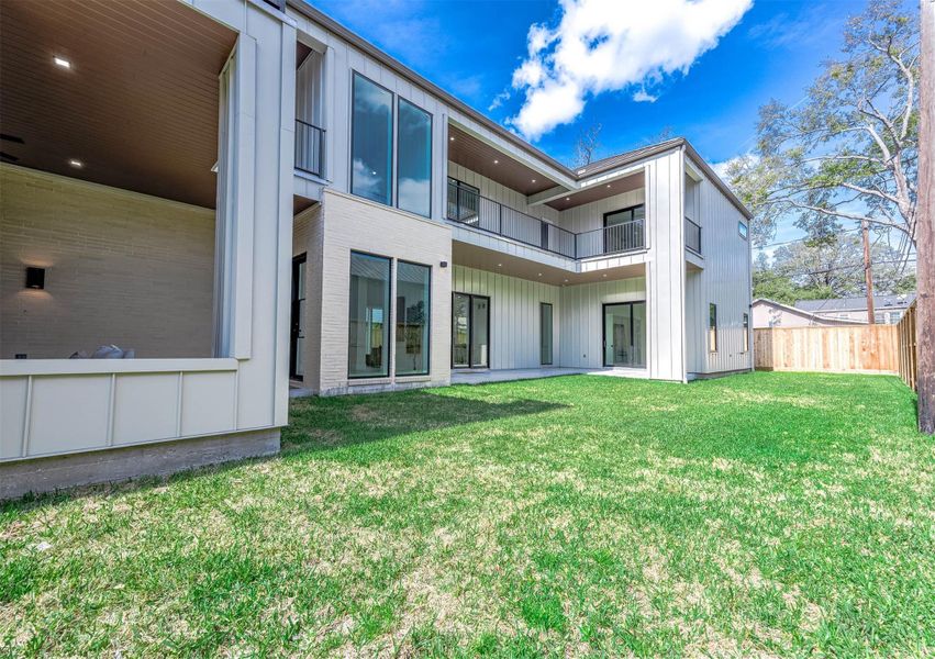 Exterior details and patio area of a home in , Houston (Image 26).