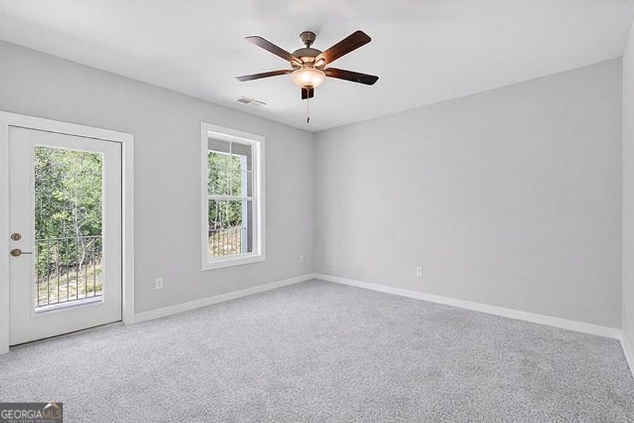 Spacious, unfurnished interior of a new home in The Park at Gainesville Township, Gainesville (Image 19).