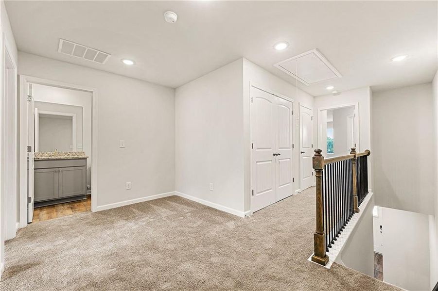 Spacious, unfurnished interior of a new home in The Grove At Mundy Mill, Gainesville (Image 20). Spacious, unfurnished interior of a new home in The Grove At Mundy Mill, Gainesville (Image 20).