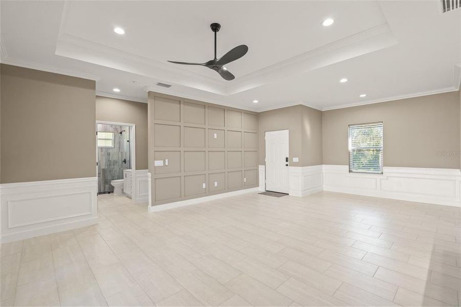 Spacious, unfurnished interior of a new home in , North Port (Image 19).
