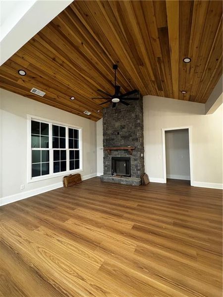 Spacious, unfurnished interior of a new home in , Hartwell (Image 10).