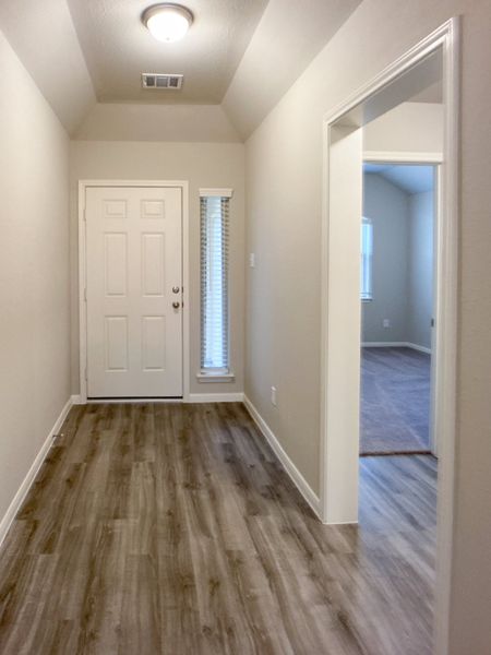 Representative unfurnished interior of a home built from the Floor Plan 1816 by Colina Homes in Grand Magnolia, Magnolia (Image 44). Representative unfurnished interior of a home built from the Floor Plan 1816 by Colina Homes in Grand Magnolia, Magnolia (Image 44).