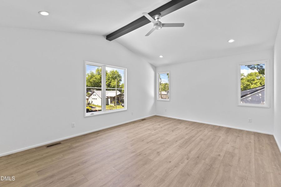 080-20240521619 Glascock St (80)