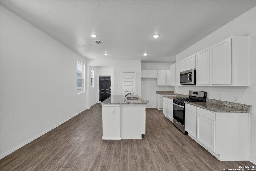 Furnished interior view inside a new home in Blue Ridge Ranch, San Antonio (Image 6).