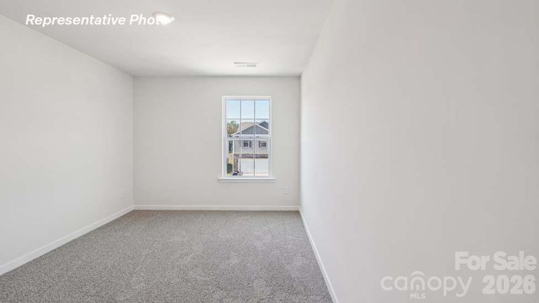 Spacious, unfurnished interior of a new home in Clark Creek Landing, Lincolnton (Image 17).