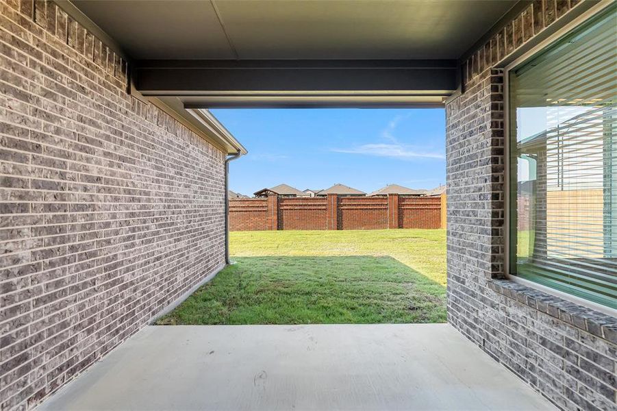 Exterior details and patio area of a home in Northstar, Fort Worth (Image 2).