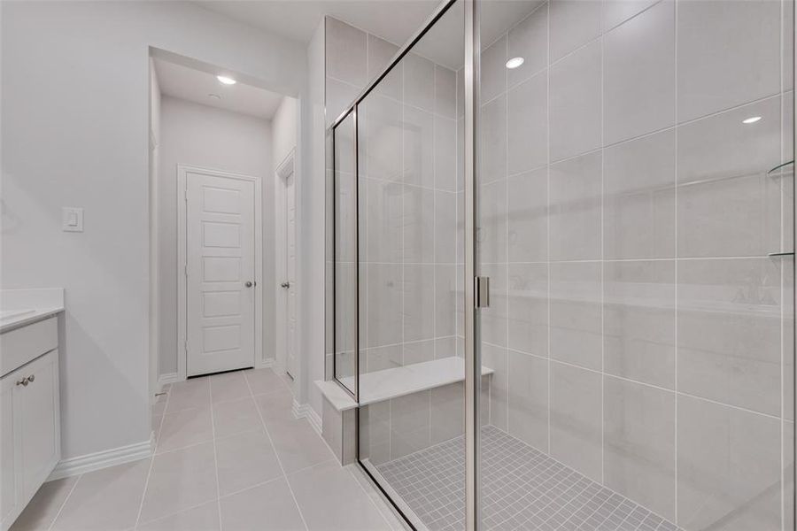 Furnished interior view inside a new home in , Frisco (Image 10).