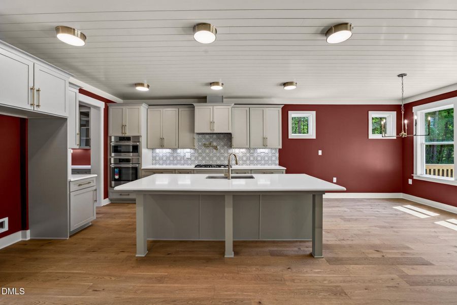 23-web-or-mls-12601 Burgess -23