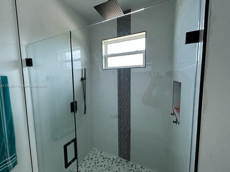 Image 11 of a home in . Image 11 of a home in .