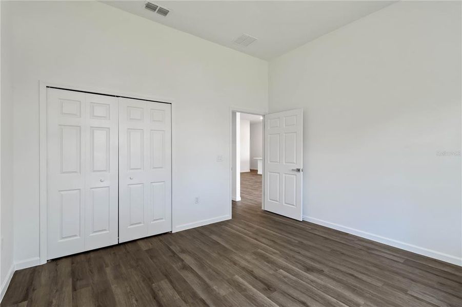 Spacious, unfurnished interior of a new home in , North Port (Image 19).