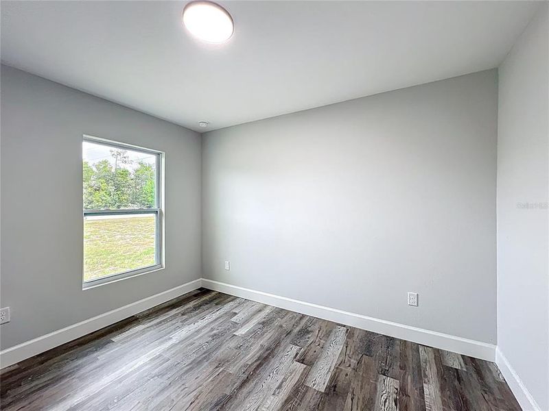 Spacious, unfurnished interior of a new home in , Ocala (Image 27).
