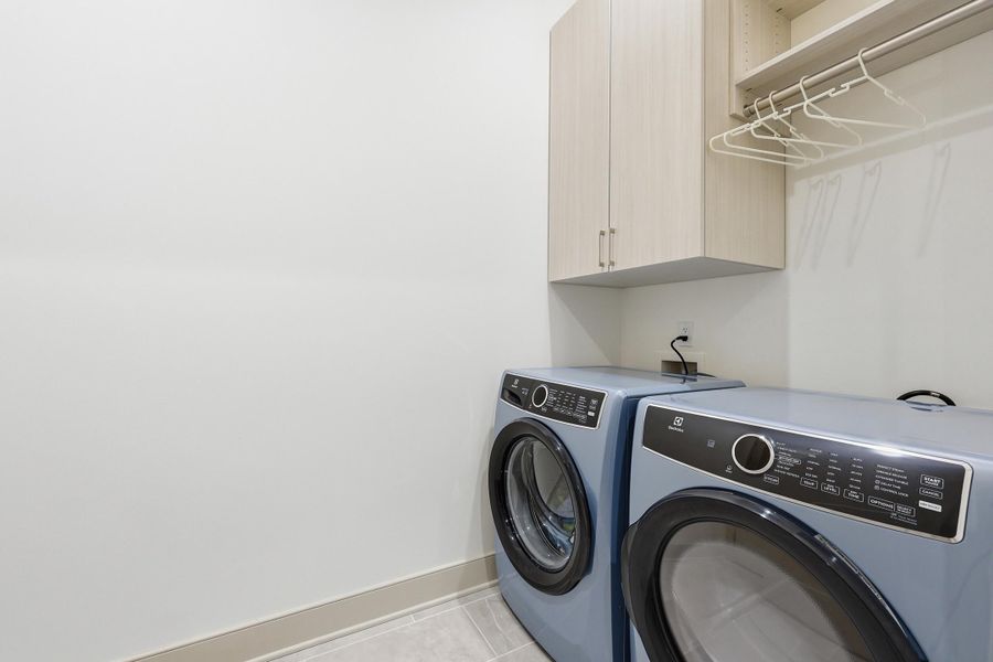 Close-up of interior finishes inside a home in , Charleston (Image 21).