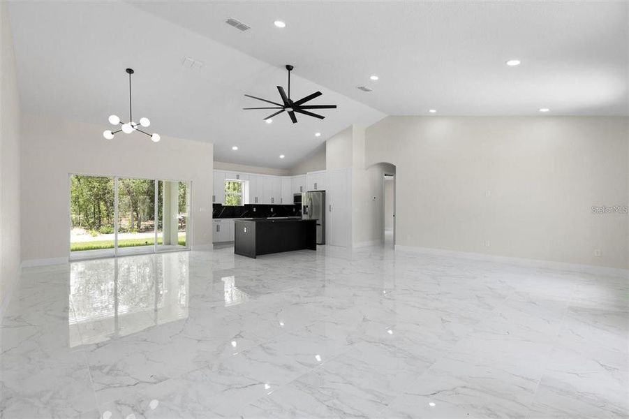 Spacious, unfurnished interior of a new home in , Dunnellon (Image 23).