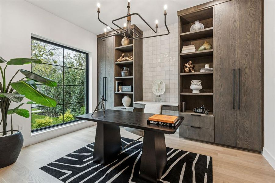 Furnished interior view inside a new home in , Dallas (Image 14). Furnished interior view inside a new home in , Dallas (Image 14).