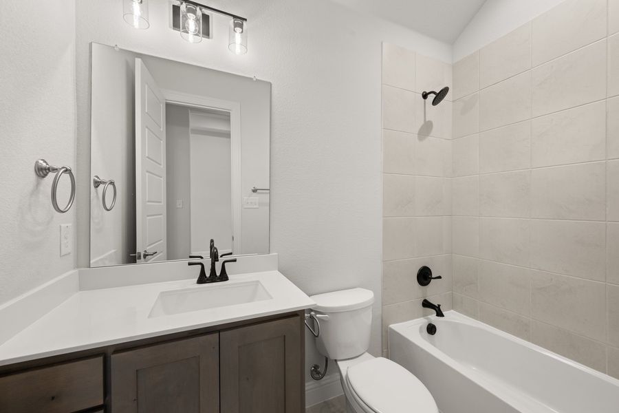 Furnished interior view inside a new home in Hayes Crossing, Midlothian (Image 10).