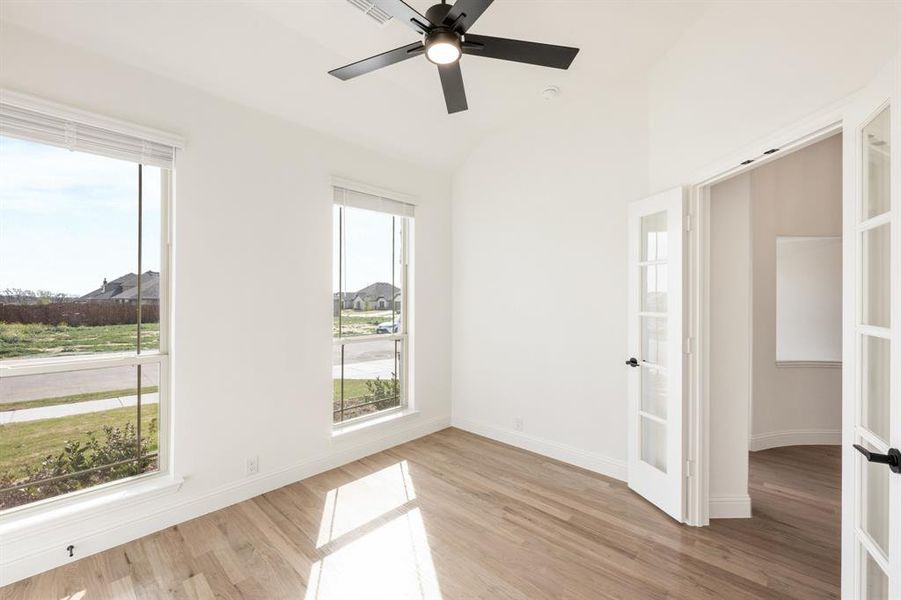 Spacious, unfurnished interior of a new home in Timberbrook, Justin (Image 22).