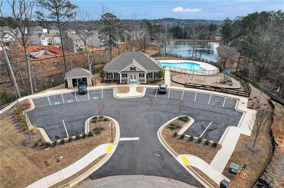 Community amenities in Thompson Ridge, Dallas (Image 37).