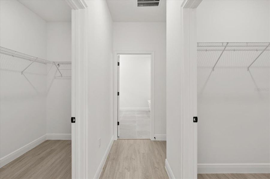 Image 28 of a home in .