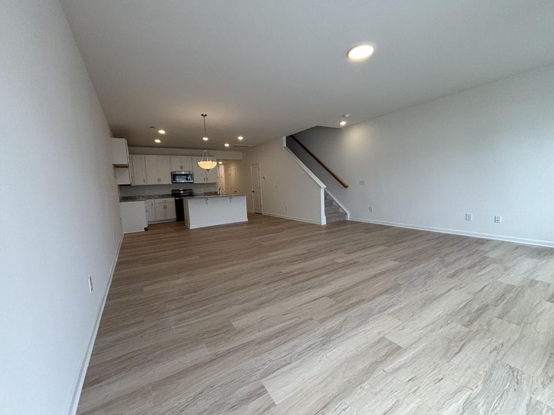 Spacious, unfurnished interior of a new home in CraigStone, Woodruff (Image 10).