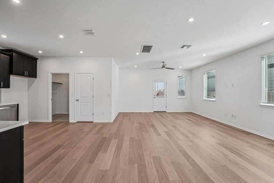 Photos of similar home. Actual home under construction.