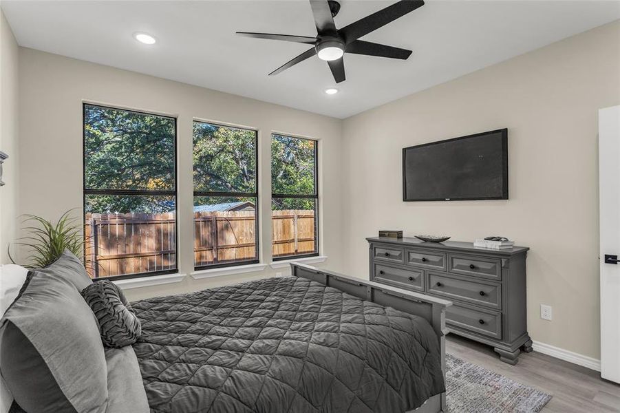 Furnished interior view inside a new home in , Gun Barrel City (Image 26).