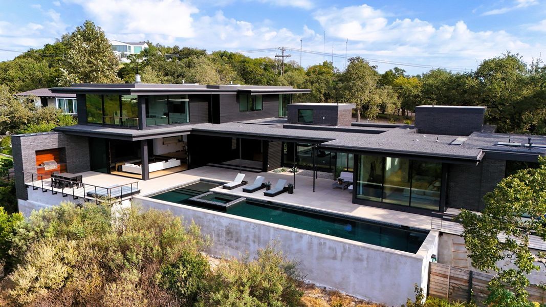 Image 19 of a home in .