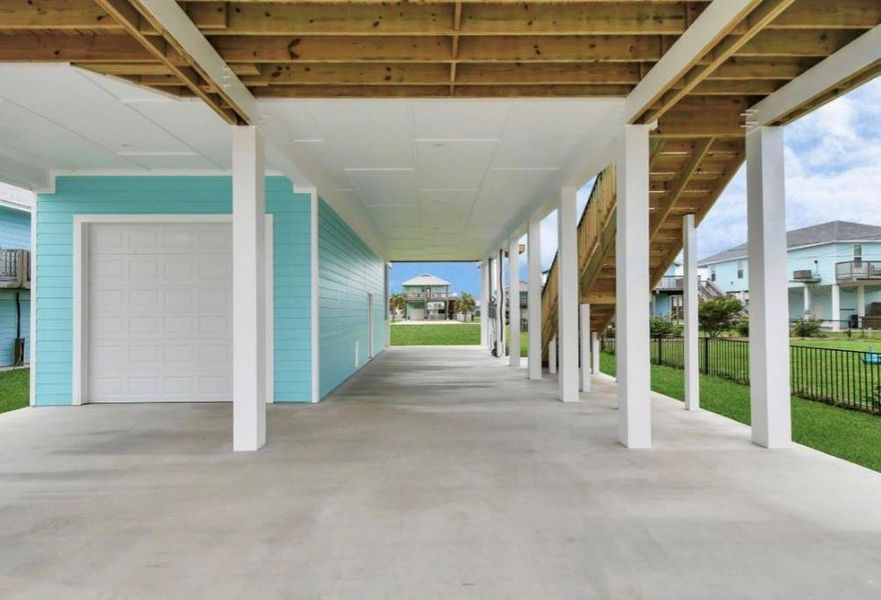 Exterior details and patio area of a home in , Galveston (Image 20).
