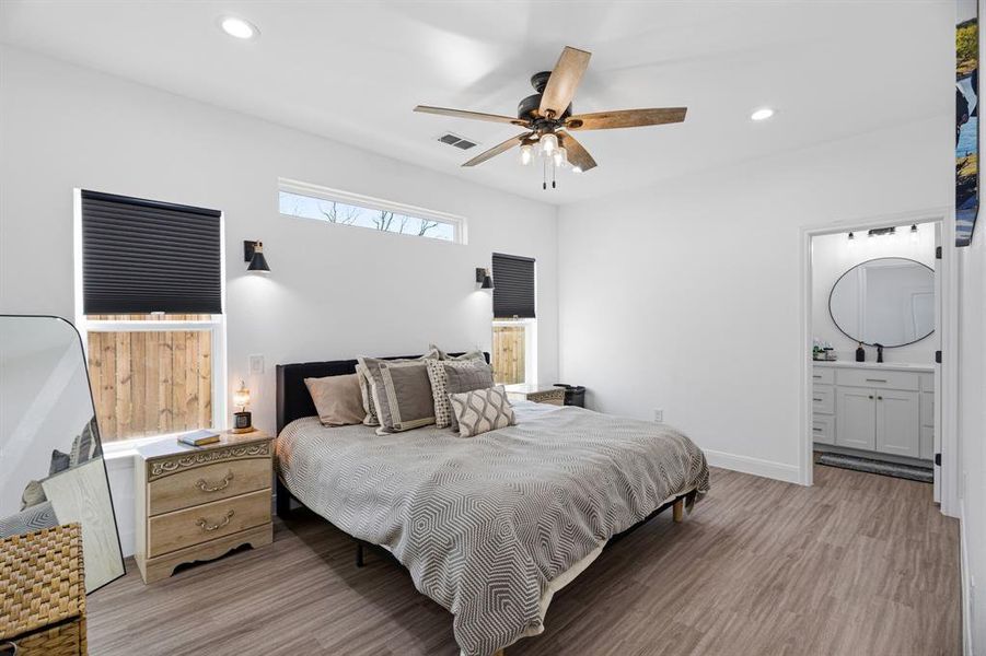 Furnished interior view inside a new home in , Chico (Image 11).