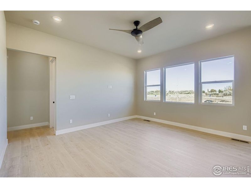 Spacious, unfurnished interior of a new home in Country Club Reserve – Fort Collins, Fort Collins (Image 20).