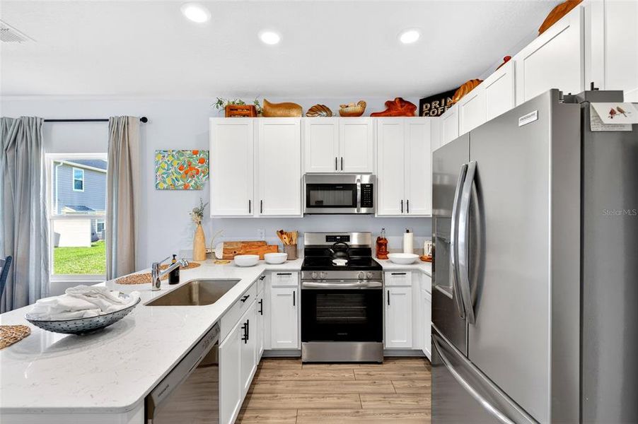 Furnished interior view inside a new home in , Ocala (Image 7).