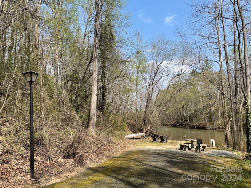 Recreation, picnic and paddle sports launch area