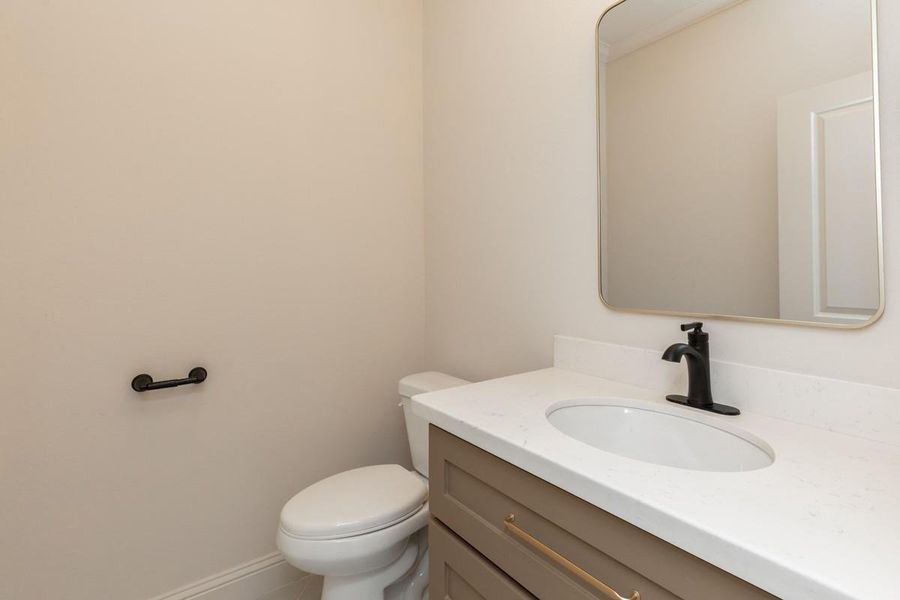 Furnished interior view inside a new home in , Beaumont (Image 12).