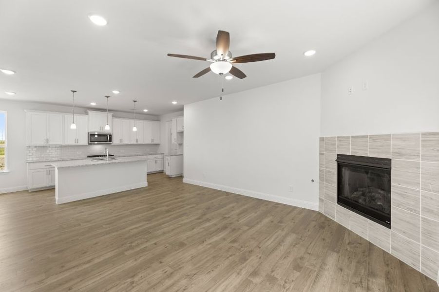Representative unfurnished interior of a home built from the Cedar by UnionMain Homes in Edgewater, Fate (Image 18). Representative unfurnished interior of a home built from the Cedar by UnionMain Homes in Edgewater, Fate (Image 18).