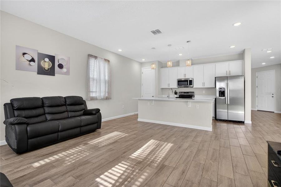 Furnished interior view inside a new home in Seasons at Forest Creek, Haines City (Image 11).