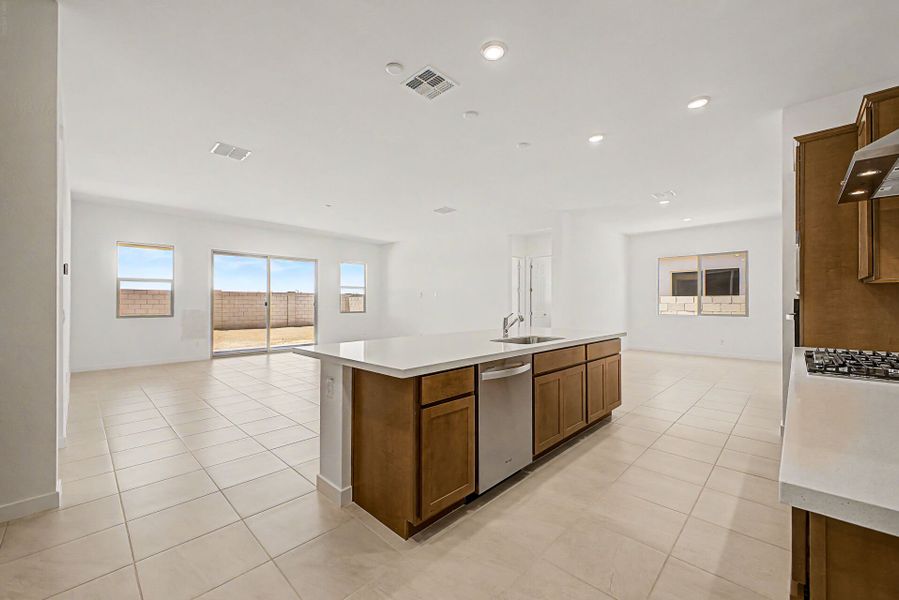 Furnished interior view inside a new home in Landmarke, San Tan Valley (Image 5). Furnished interior view inside a new home in Landmarke, San Tan Valley (Image 5).