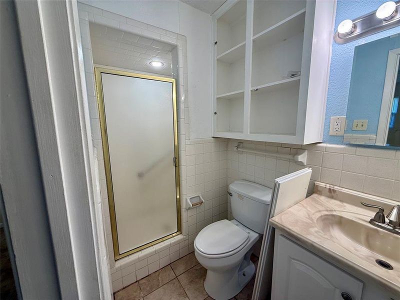 Furnished interior view inside a new home in , Whitney (Image 7).