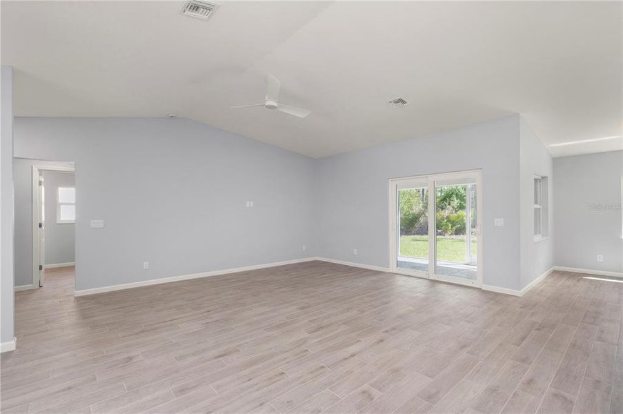 Spacious, unfurnished interior of a new home in , Punta Gorda (Image 17). Spacious, unfurnished interior of a new home in , Punta Gorda (Image 17).